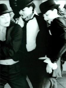 ARCHIVIO - Vogue Italia (February 2000) - Rehearsing Fosse - 002.jpg
