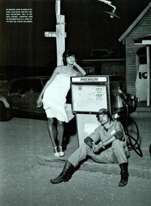 ARCHIVIO - Vogue Italia (April 2001) - Picture Story - 017.jpg