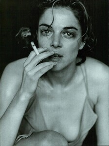 ARCHIVIO - Vogue Italia (February 1998) - Claudia Gerini - 009.jpg