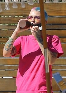        stu040520BZNimage2 .jpg