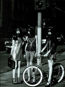 ARCHIVIO - Vogue Italia (February 2007) - Tomorrow Vision - 014.jpg