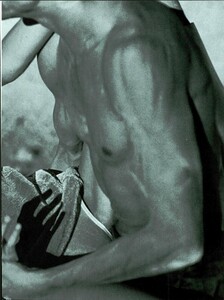 ARCHIVIO - Vogue Italia (March 1998) - Zabriskie Pt - 022.jpg