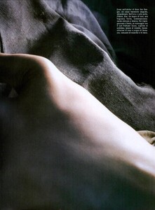 ARCHIVIO - Vogue Italia (April 2003) - Body Art - 005.jpg