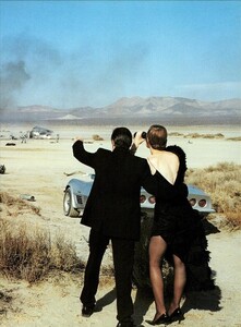 ARCHIVIO - Vogue Italia (March 2001) - In A Future Mood - 004.jpg