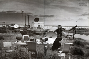 Vogue Italia (October 1998) - Looking Forward - 017.jpg