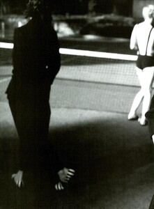 ARCHIVIO - Vogue Italia (March 1999) - An Outdoor Story - 013.jpg