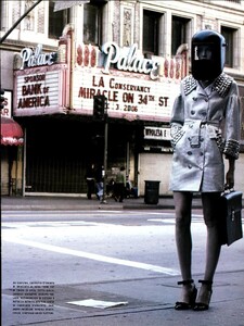 ARCHIVIO - Vogue Italia (February 2007) - Tomorrow Vision - 020.jpg