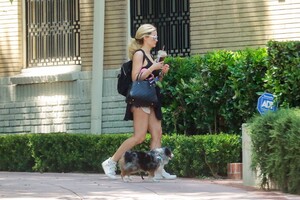        hol040520BZNimage106 .jpg