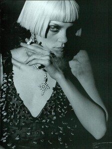 ARCHIVIO - Vogue Italia (April 2007) - Ravishing Beauties - 004.jpg