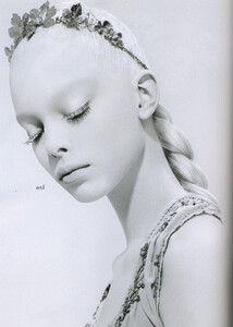 Tanya Dziahileva Numero 74 ph-Luciana Val and Franco Musso 04.jpg