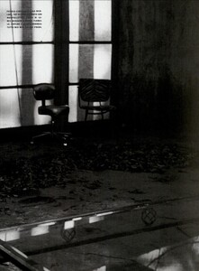 ARCHIVIO - Vogue Italia (April 2004) - Psycho - 018.jpg