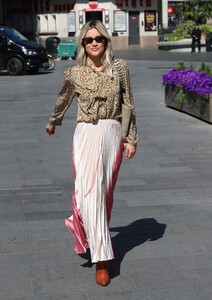        rob080520BZNimage111 .jpg