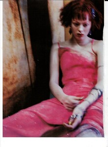 ARCHIVIO - Vogue Italia (February 1997) - Reflection - 017.png