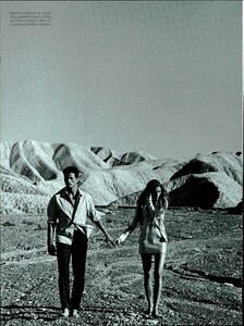 ARCHIVIO - Vogue Italia (March 1998) - Zabriskie Pt - 011.jpg