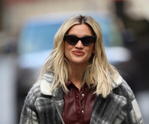        ash010520BZNimage104 .jpg