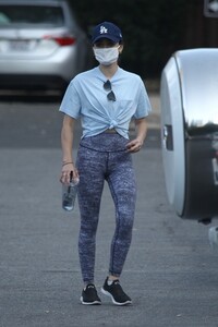       hal120520BZNimage124 .jpg