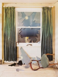 CuriouserAndCuriouser_ TimWalker_VogueUk_feb07_11.jpg