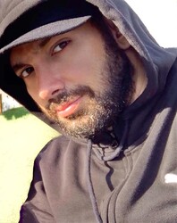 Alihosseinzadeh's avatar