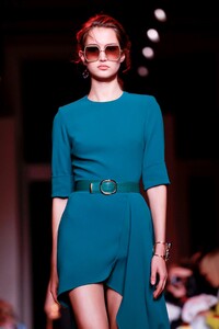 Elie-Saab-RTW-SS19-Paris-1306-1538232091.thumb.jpg.c6b948c3b6e4ccd947a1e17e9577d31e.jpg