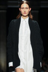 Ermanno-Scervino-RTW-FW20-Milan-6352-1582379744.thumb.jpg.7464876cced9436ede709729b7fb454b.jpg