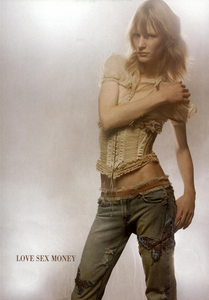 Love_Sex_Money_Spring_Summer_2005_02.thumb.png.d2735bb16429dc6b4f837e53f757431a.png