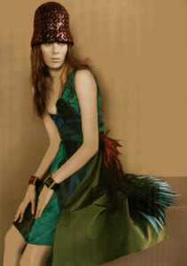 Meisel_Prada_Spring_Summer_2005_11.thumb.png.e9bf18c6e21ce9bfa88f5b0d4fb3c6b4.png