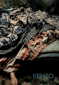 Roversi_Kenzo_Spring_Summer_2005_02.thumb.png.ef3e7c08164c26fff6af5f9f3a334ddc.png