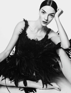 Sgura_Vogue_Germany_February_2016_43.thumb.jpg.1a52583b140594af5f6532b6c8fda905.jpg