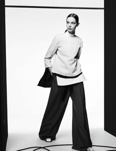 Sgura_Vogue_Germany_February_2016_66.thumb.jpg.bbffa6cbae32ad7897048b35bf9eab61.jpg