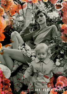Testino_Burberry_Spring_Summer_2004.thumb.png.6ad275e4d4cf8ee3ba0242d9b266aca5.png
