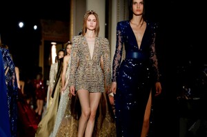 Zuhair-Murad-Couture-FW18-Paris-0693-1530726561.thumb.jpg.3928cd12dbc599bbbd82bfa3456eea6d.jpg