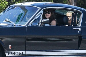dakota-johnson-ride-with-chris-martin-s-daughter-apple-in-malibu-05-02-2020-8.jpg