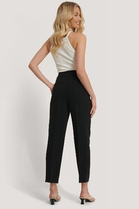 nakd_cropped_darted_suit_pants_1594-000412-0002_04d.jpg