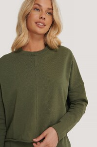 nakd_raw_edge_cropped_sweater_1660-000069-0052_04g_r.jpg