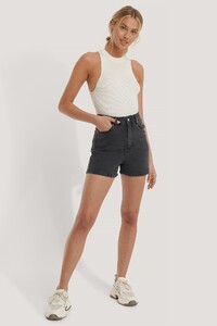trendyol_mom_denim_shorts_1494-003250-2142_01c.jpg