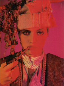 Bailey_Vogue_Italia_February_1985_01_02.thumb.png.959d890d35f47c727aef6fe795f795d2.png