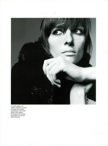 Meisel_Vogue_Italia_November_2000_14.thumb.png.e37eb7926d0b604f3c009c1df33fa693.png
