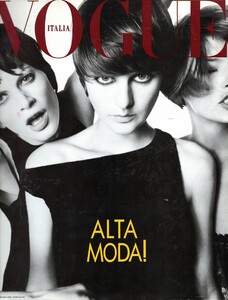 Meisel_Vogue_Italia_September_1993_Couture_Supplement_Cover.thumb.jpg.d0ec5a1c4e8075a63436a2536549eb47.jpg