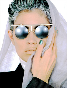Occhi_Watson_Vogue_Italia_February_1985_01_02.thumb.png.efb6efa7011c206395095e663421566c.png