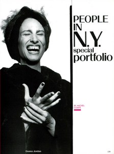 People_in_NY_Comte_Vogue_Italia_December_1994_02.thumb.png.edd3dd5197b70abda5fa2a595f73a207.png