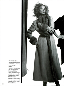 People_in_NY_Comte_Vogue_Italia_December_1994_07.thumb.png.c7e8bfff515cc1fdf1d31d1a6c4bf1ad.png