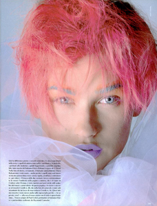Stern_Vogue_Italia_February_1985_01_04.thumb.png.1491d47988f9708c9feaec743783d97b.png