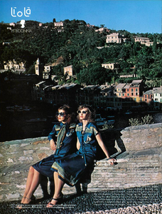 Voglia_Vogue_Italia_April_1977_01_01.thumb.png.9025790906b41ab269e4e1ebe930c596.png