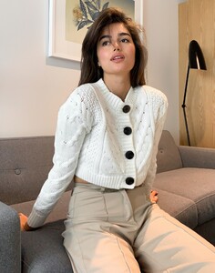 clyde-chunky-knit-cardi-milk-imageback-kc45501knt_1589232856.thumb.jpg.5c529953b567fe333598c16d63629d40.jpg