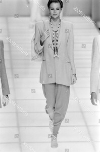 giorgio-armani-spring-1994-ready-to-wear-runway-show-shutterstock-editorial-10453729er.jpg