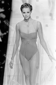 giorgio-armani-spring-1994-ready-to-wear-runway-show-shutterstock-editorial-10453729hy.jpg