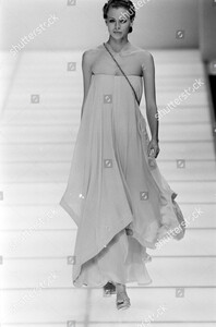 giorgio-armani-spring-1994-ready-to-wear-runway-show-shutterstock-editorial-10453729q.jpg