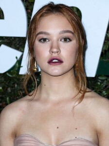 sadie-stanley-teen-vogue-s-2019-young-hollywood-party-4.jpg