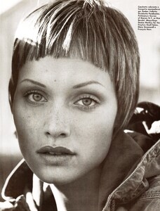 vogue-italia-may-1993-008.thumb.jpg.0dd8ab290442bfcccd96632c2bdbed36.jpg