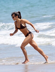       bre270720BZN image110.jpg